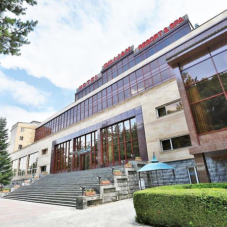 Hotel Dilijan Resort ภายนอก รูปภาพ