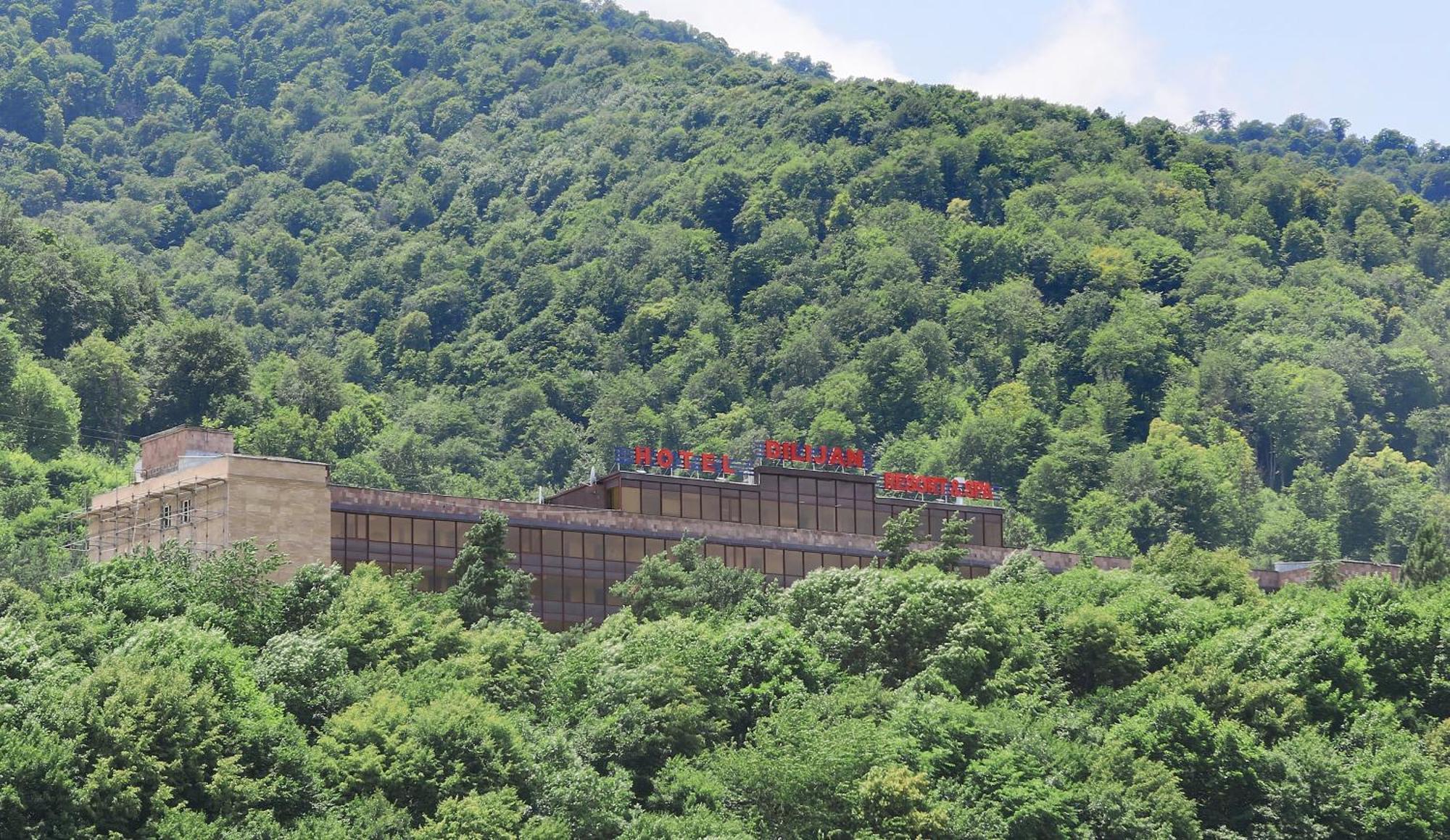 Hotel Dilijan Resort ภายนอก รูปภาพ