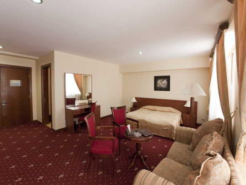 Hotel Dilijan Resort ภายนอก รูปภาพ